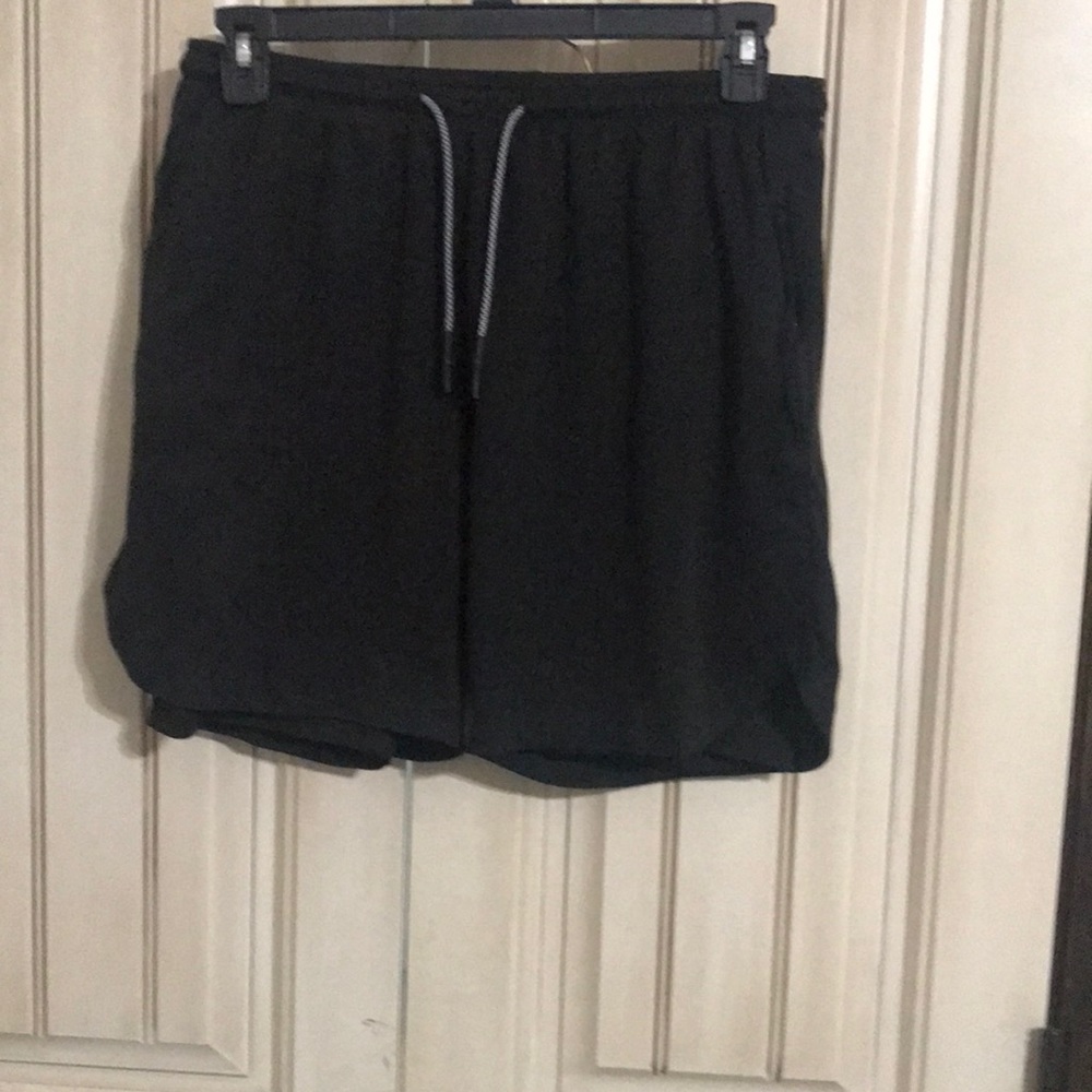 Active men’s shorts zipper pocket Lot 9